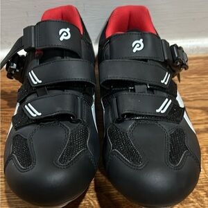 Women’s Peleton size 39 or 8 cycling shoes